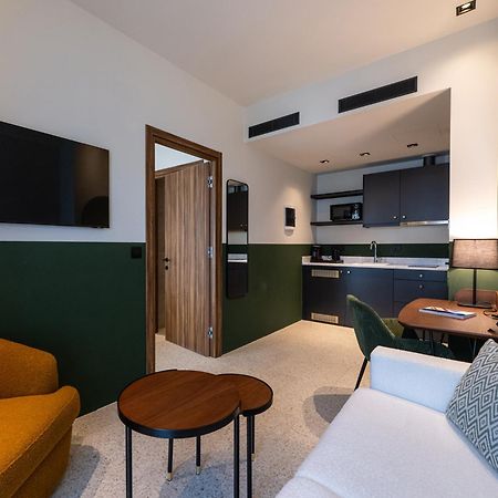 Evripidou 7 - Kalamata Mediterranean Suites Екстер'єр фото