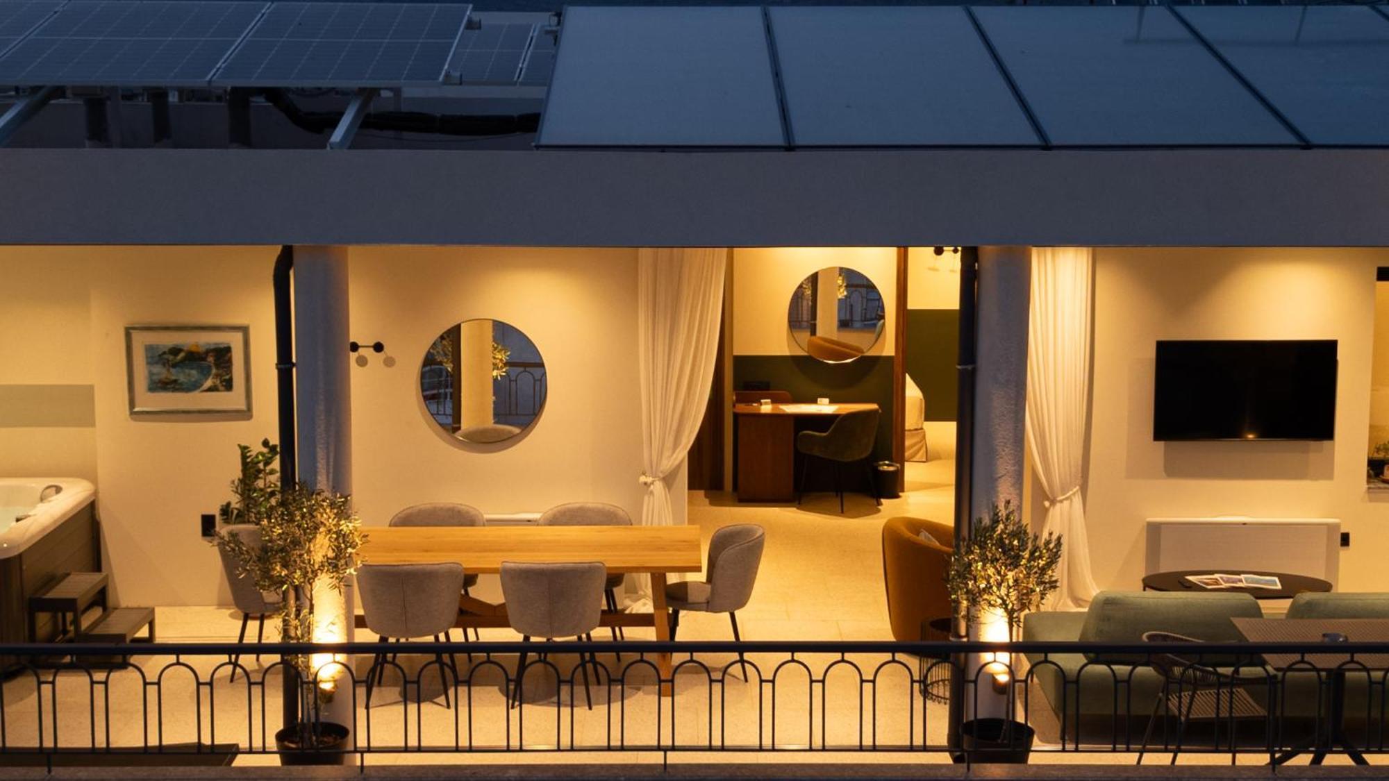 Evripidou 7 - Kalamata Mediterranean Suites Екстер'єр фото