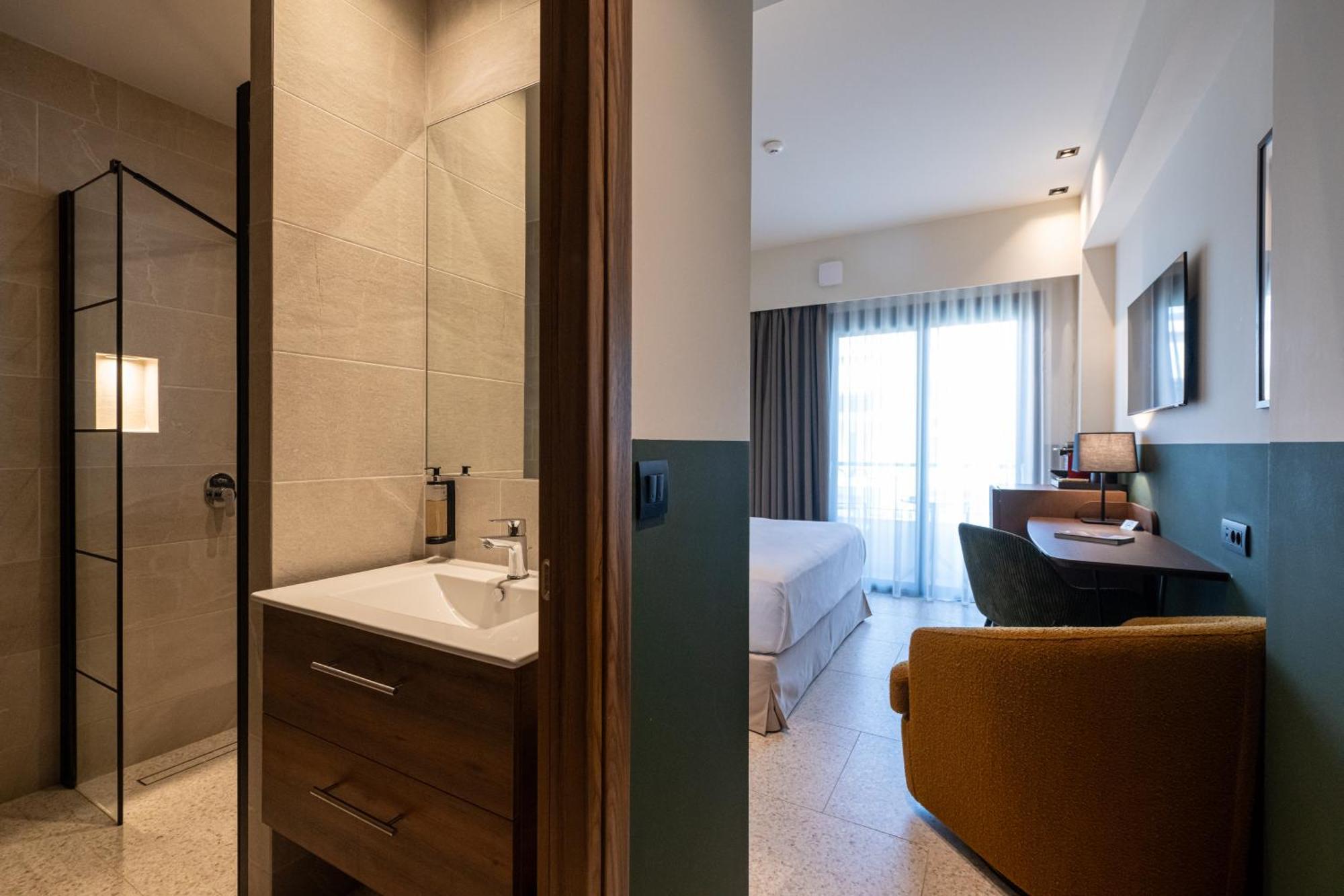 Evripidou 7 - Kalamata Mediterranean Suites Екстер'єр фото