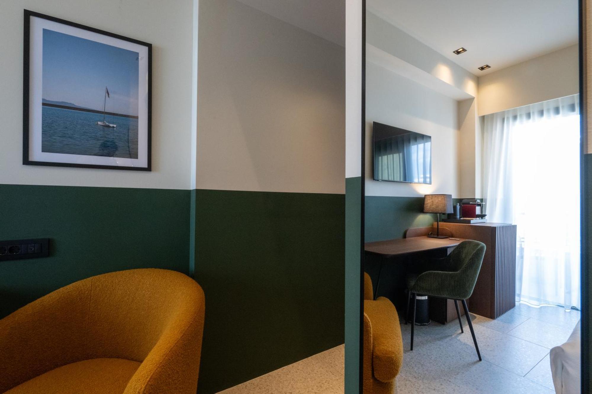 Evripidou 7 - Kalamata Mediterranean Suites Екстер'єр фото